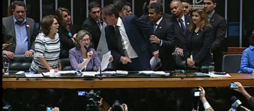 Bolsonaro e advogada indicada pelo STF discutiram em 2016. (Reprodu&ccedil;&atilde;o/TV C&acirc;mara)