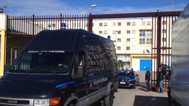 Lecce, detenuto aggredito nel carcere di 'Borgo San Nicola': &egrave; in rianimazione in gravi condizioni