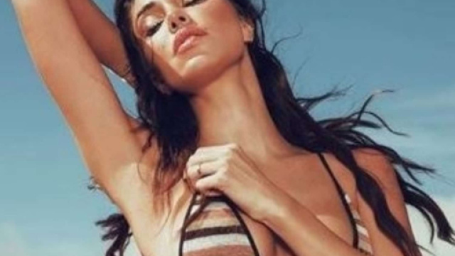 Belen su Instragram: spunta la farfallina e i fan impazziscono ... - tpi.it