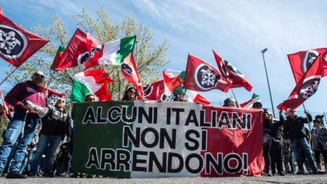 Casapound lascia la politica: dopo il flop alle europee retrocede ... - fanpage.it