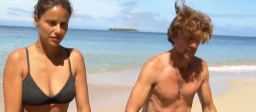 M&oacute;nica Hoyos le declara su amor en la Palapa