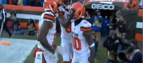 Jarvis Landry is concerning some. [Image via Sports Productions/YouTube]