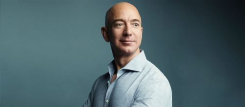 Fundador da Amazon, Jeff Bezos &eacute; atualmente o homem mais rico do mundo. (Arquivo Blasting News)