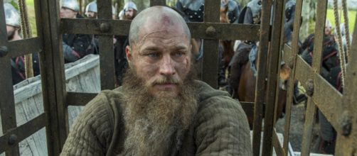 Travis Fimmel interpretou a cena com profissionalismo chamando a aten&ccedil;&atilde;o do p&uacute;blico (Divulga&ccedil;&atilde;o/History)