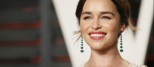 A atriz brit&acirc;nica Emilia Clarke tem cinco nomes em seus documentos. (Arquivo Blasting News)