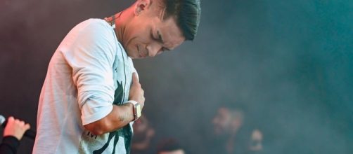 Ap&oacute;s a acusa&ccedil;&atilde;o, Devinho disse que continua seguindo sua vida. (Reprodu&ccedil;&atilde;o/Instagram/@devinhonovaes_oficial)