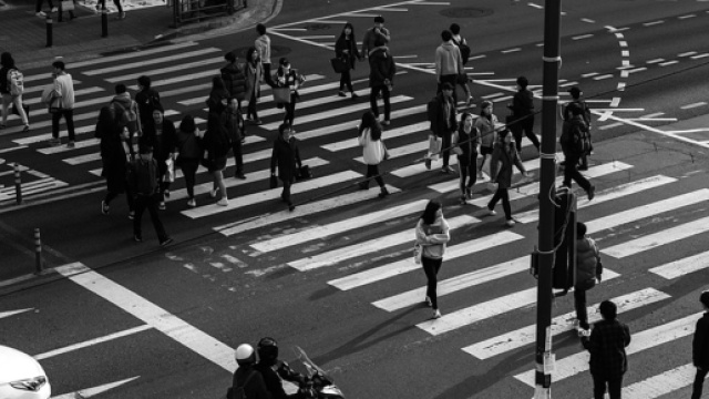 L'Oroscopo dell'8 giugno: occasioni per Cancro, Acquario confuso