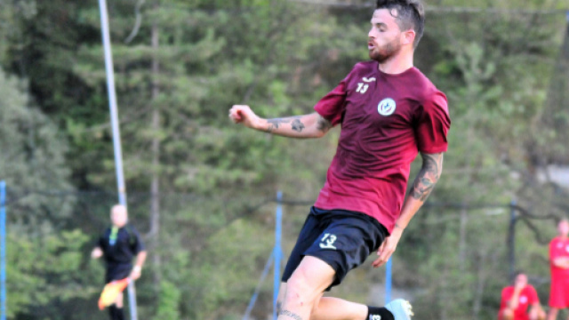 L'attaccante dell'Arezzo, Matteo Brunori