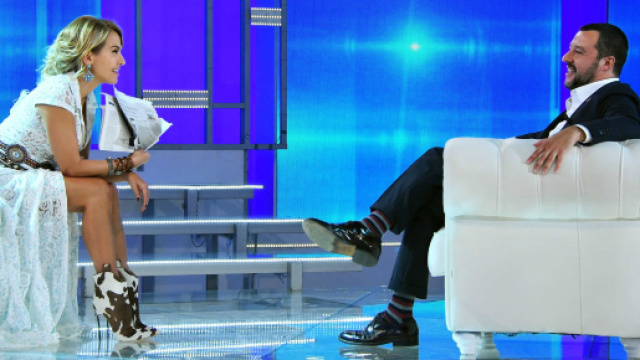 Salvini non va a vertice Ue per andare da Barbara D'Urso - fanpage.it