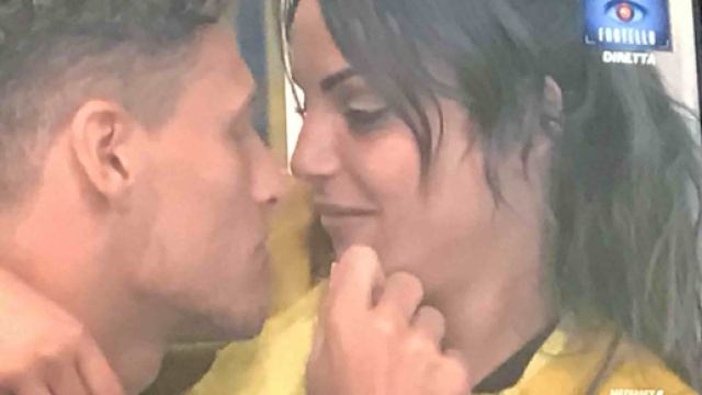 Tra Gennaro e Francesca De Andr&egrave; &egrave; amore bollente. (foto - ilgiornale.it)