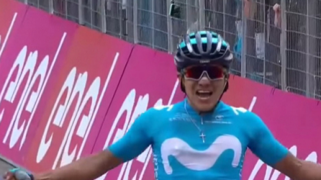 Richard Carapaz vince la tappa di Courmayeur