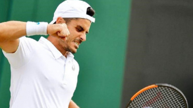 Straordinario Thomas Fabbiano, elimina Tsitsipas ed &egrave; il primo eroe di Wimbledon