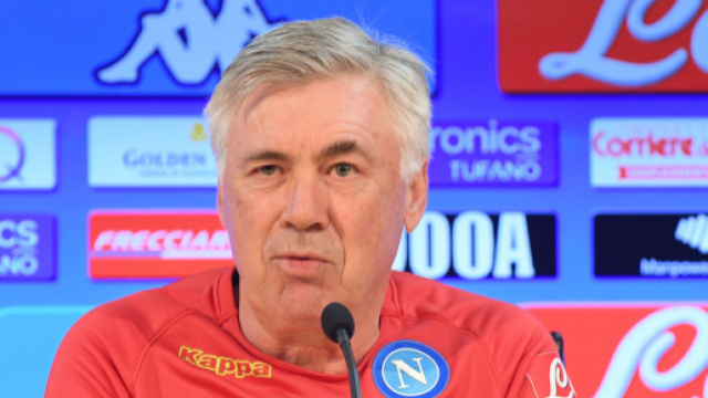 Calciomercato Napoli, Ancelotti: 'Numero 10 a James? L'importante &egrave; che arrivi'