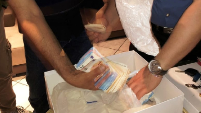 Roma, mafia a Montespaccato: negozi nelle mani del clan Gambacurta, 7 arresti