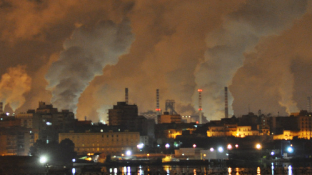 Taranto: muore un operaio all'ex Ilva