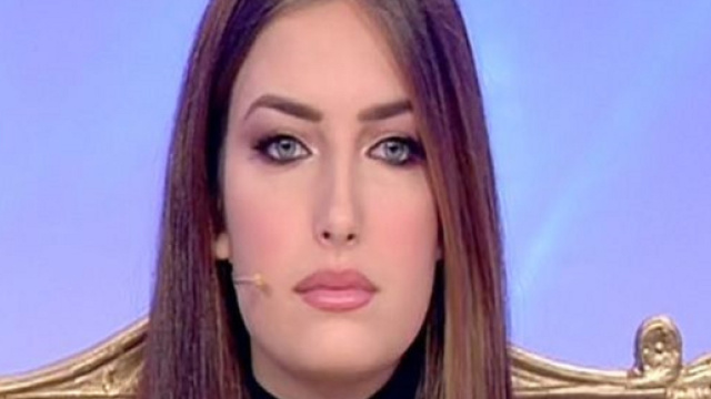 Nilufar in ospedale per forti dolori all'addome, lei su IG: 'Tutto a posto nulla di grave'