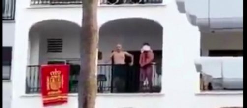 La Polic&iacute;a Local ha podido reducir al agresor y salvar a la v&iacute;ctima. / @Alexis69836135