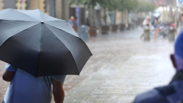 Meteo, rischio di grandinate e temporali forti nel weekend: arriva una nuova perturbazione