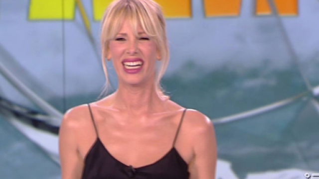 Alessia Marcuzzi dovrebbe essere la nuova conduttrice di Temptation Island Vip.