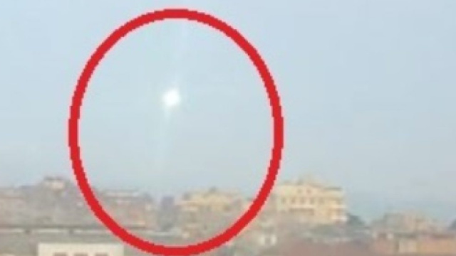 Mistero a Roma, strano oggetto volante a due passi dalla Tangenziale Est