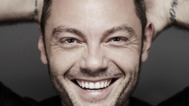 Tiziano Ferro conferma le nozze con Victor Allen: 'Verit&agrave; che non si pu&ograve; pi&ugrave; tacere'.