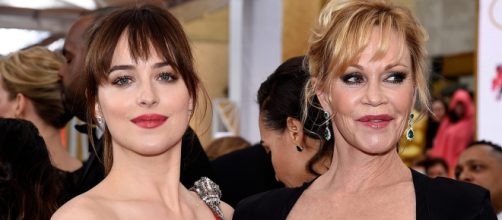 A atriz Dakota Johnson seguiu os passos da m&atilde;e Melanie Griffith. (Arquivo Blasting News)