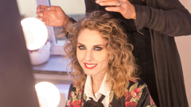 Tagli di capelli: i boccoli e le beach waves nell'estate 2019