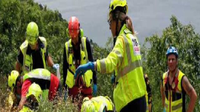 Trieste, donna 44enne precipita in un dirupo sulla Napoleonica: &egrave; grave