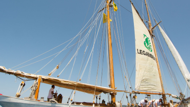 La nave Goletta Verde Legambiente