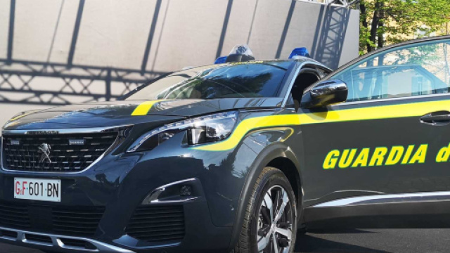 Brindisi, stipendi inferiori al contratto: arrestato un titolare di asili nido