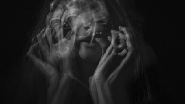 Insoutenable douleur - Photo by Camila Quintero Franco on Unsplash