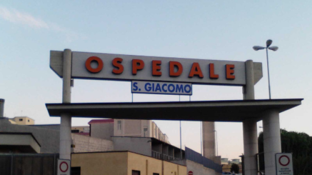 Bari, assenteismo all'ospedale di Monopoli: 13 arresti e 30 indagati
