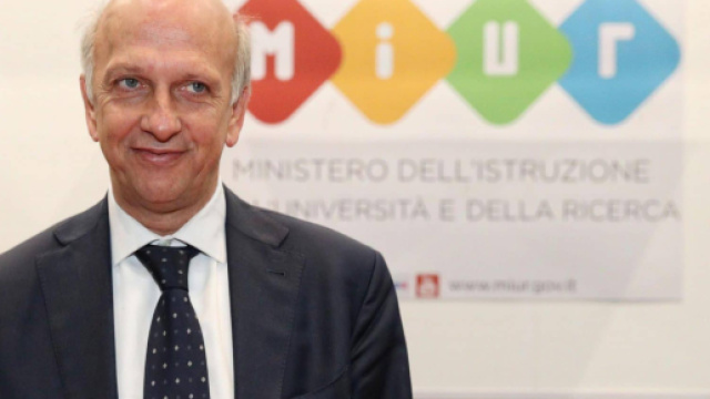 Scuola: in arrivo bando primaria e infanzia, concorsi secondarie e Pas a fine anno.