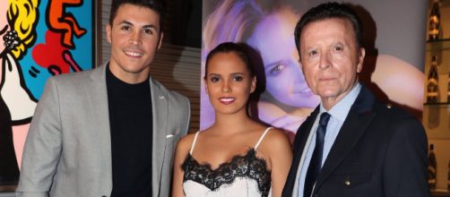 Gloria Camila, en el centro de la imagen