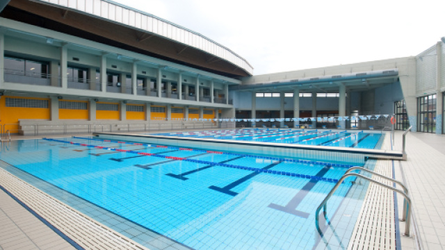 Milano: il giallo di Marco, ritrovato morto in piscina nel cuore della notte