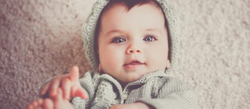 Un laboratorio suministr&oacute; crecepelo a cuatro beb&eacute;s por error