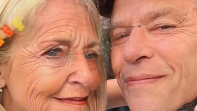 FaceApp, l'applicazione che invecchia piace anche a vip quali Chiara Ferragni e Fedez che l'hanno provata, ma sarebbe rischiosa per la privacy.