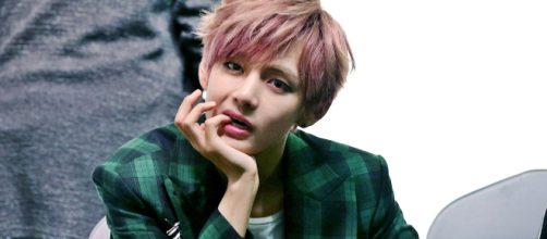 Kim, the most beloved guy of the group (Image via Kim Taehyung/Youtube)