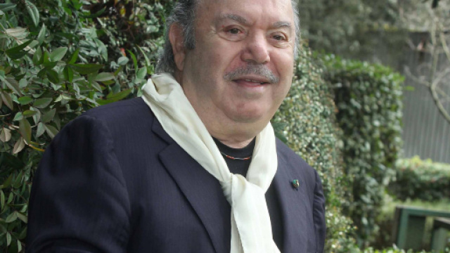Lino Banfi fedele a Berlusconi: Lo voterei anche se ammazzasse 122 ... - fanpage.it