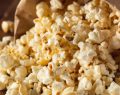 La palomitas orgánicas hechas con aciete de oliva son buenas para la salud