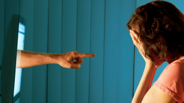 Dal sexting all'adescamento online, allarme cyberbullismo nelle ... - progettoitalianews.net