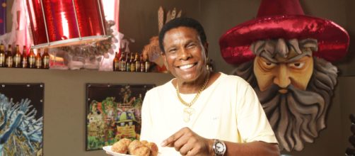 Neguinho da Beija-Flor fala sobre inimizade entre ele e Lula. (Arquivo Blasting News)