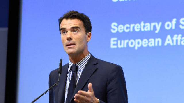 Sandro Gozi eletto in Francia, indignazione da parte di Lega e M5S