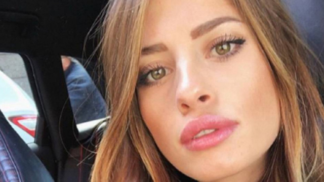Chiara Nasti: 'L'acqua non &egrave; di mio gradimento, da anni solo bibite', proteste sul web.