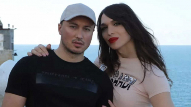 Chando e Manila Gorio danno scandalo in spiaggia - il video | BitchyF - bitchyf.it