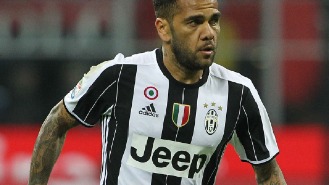 Dalla Francia, RMC Sport: Dani Alves si sarebbe offerto alla Juventus