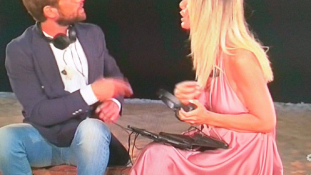 Temptation Island 2019, Sabrina e Nicola sono tornati insieme, il primo passo l'ha fatto lei