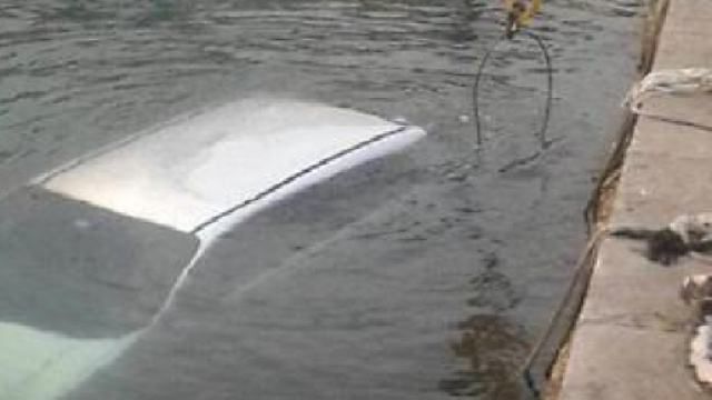 Foggia, incidente stradale sul Gargano a Foce Varano: muore una 24enne