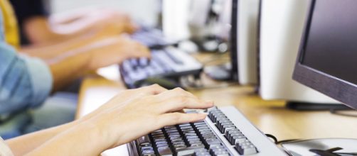 Falta de estrutura tecnol&oacute;gica poder&aacute; dificultar implanta&ccedil;&atilde;o do Enem no formato digital. (Arquivo Blasting News)