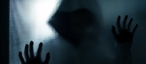 O estuprador do leste, ainda n&atilde;o identificado, violentou 50 mulheres. (Arquivo Blasting News)